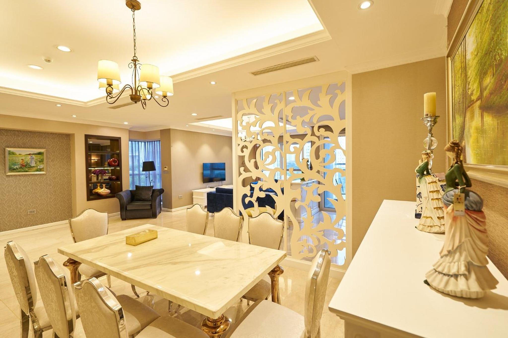 Elegance, luxury 4 bedrooms golf course view Ciputra Apartment