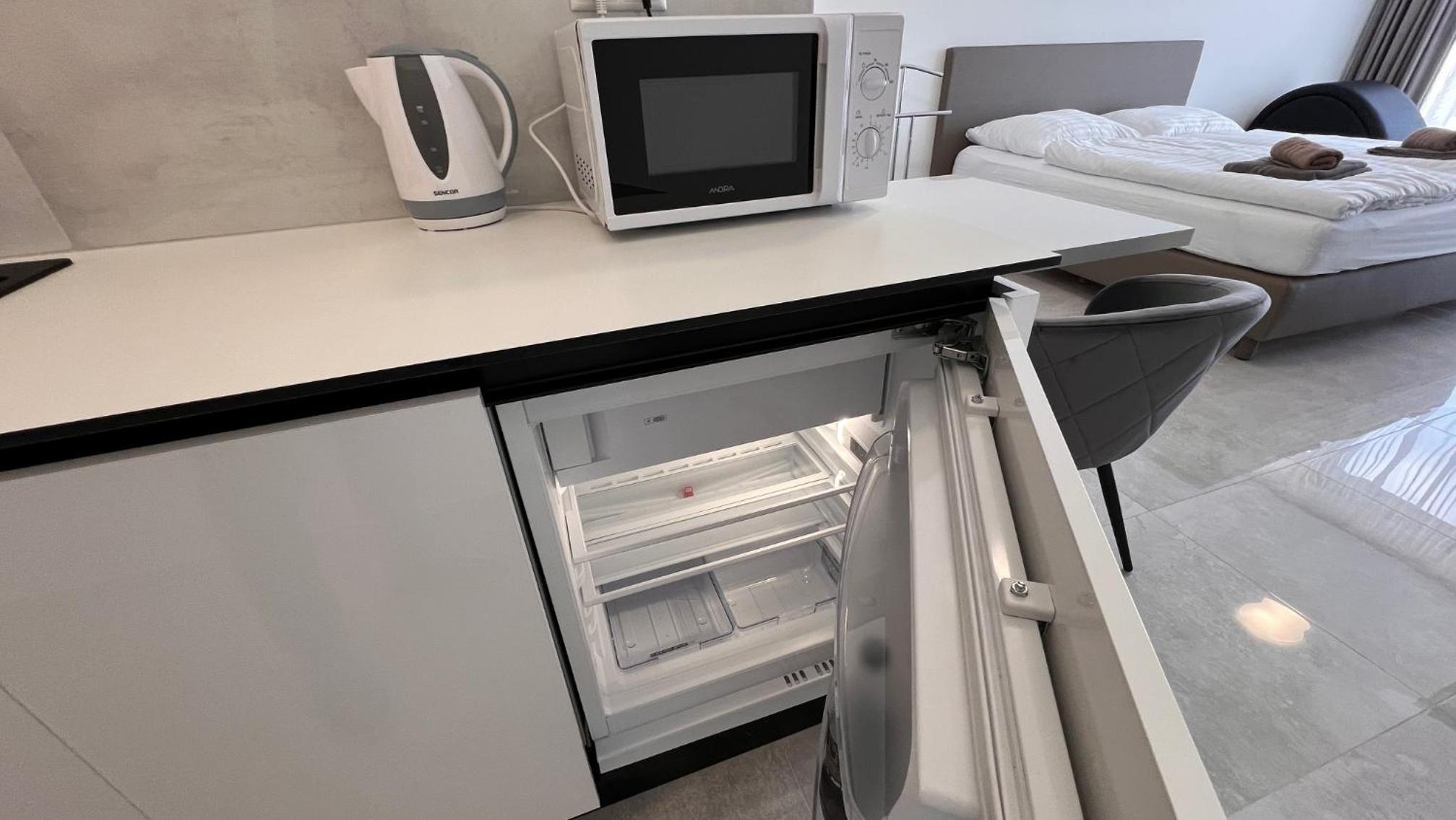 Air conditioned 1 room Apartment Vienna Gate, 3 view 5