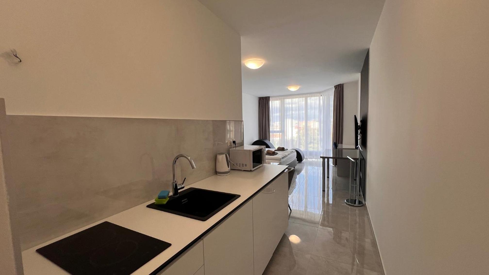Air conditioned 1 room Apartment Vienna Gate, 3 view 4