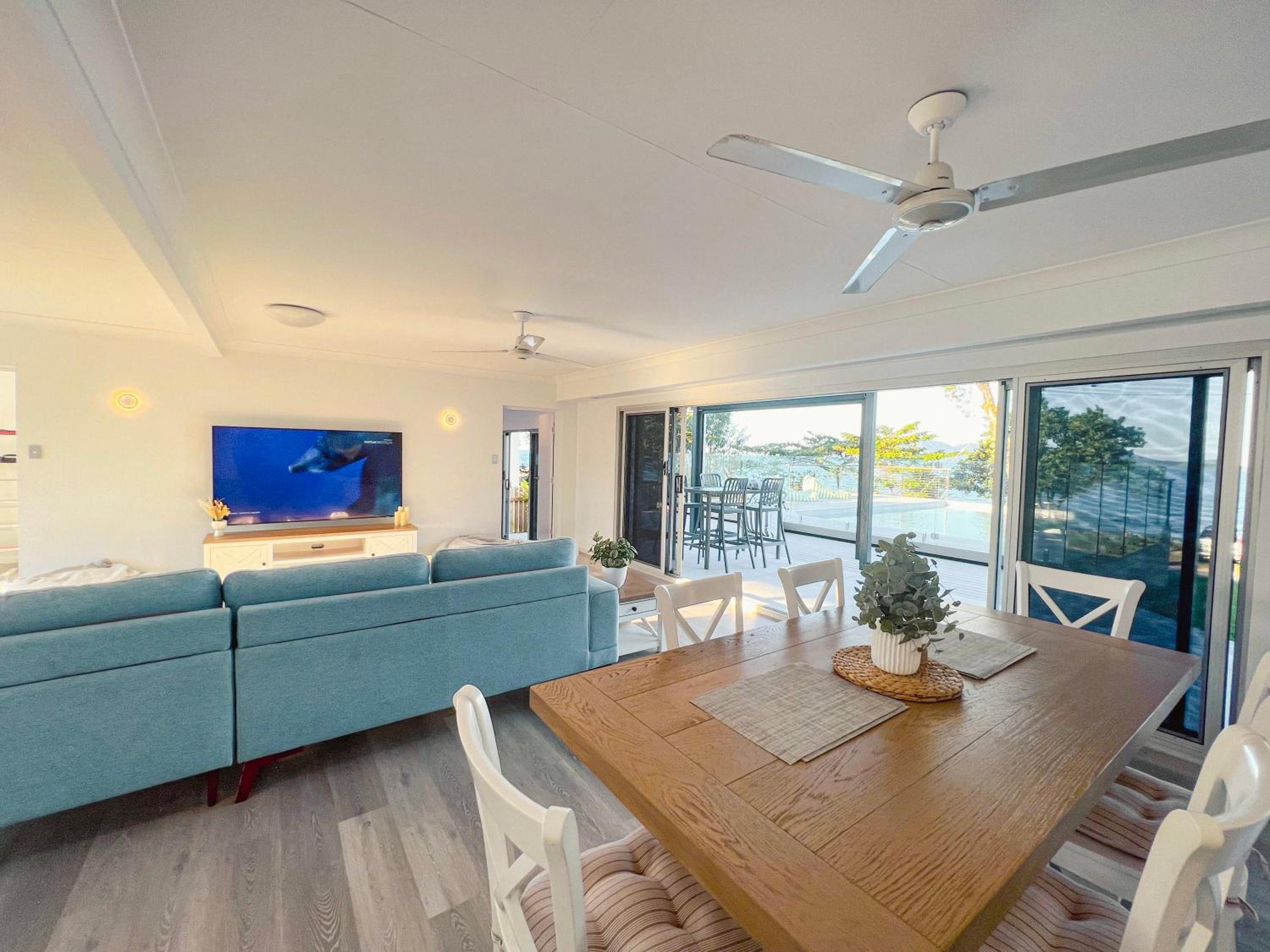 Bella Luna Beach Front - 3 bed