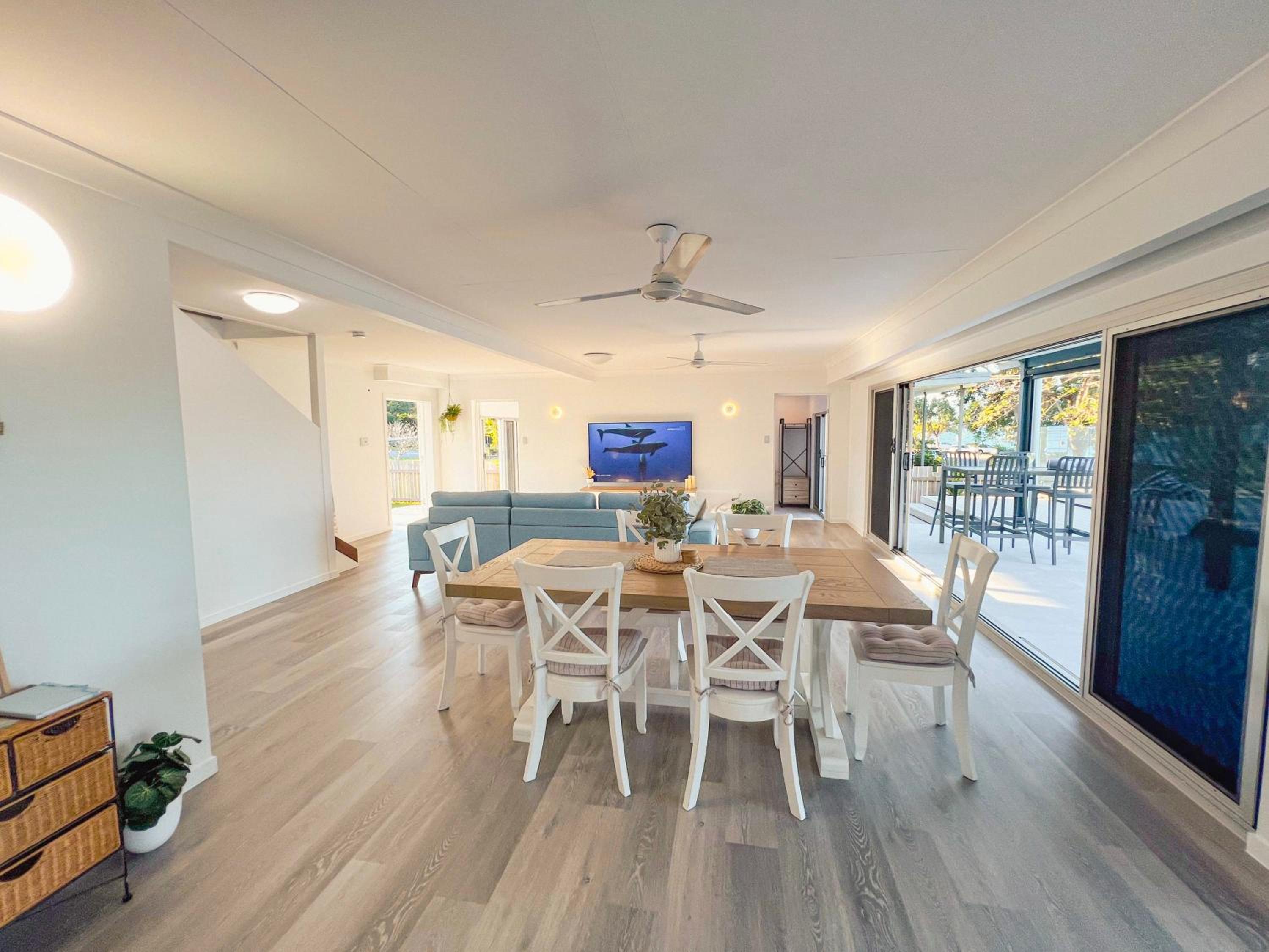 Bella Luna Beach Front - 3 bed