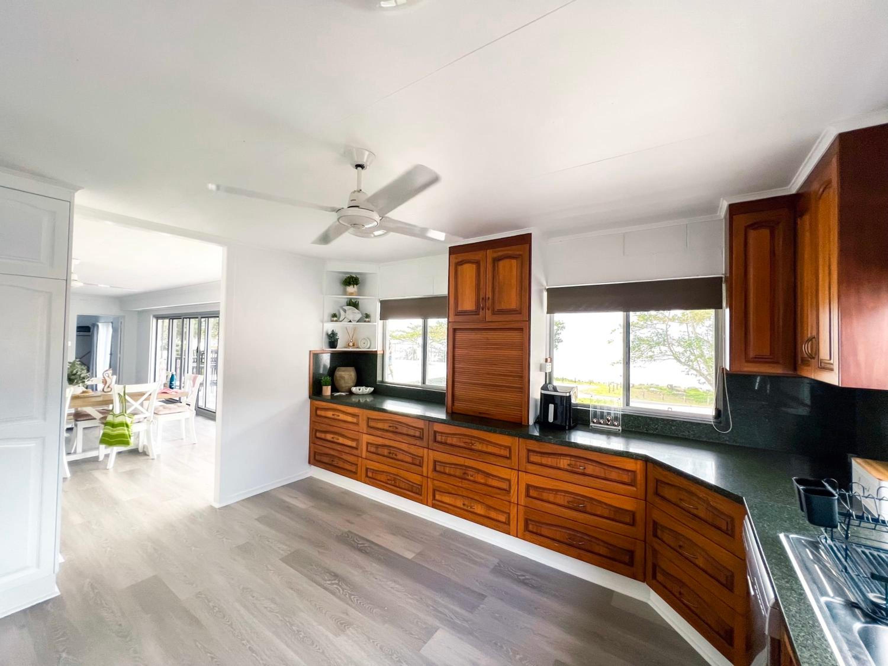 Bella Luna Beach Front - 3 bed