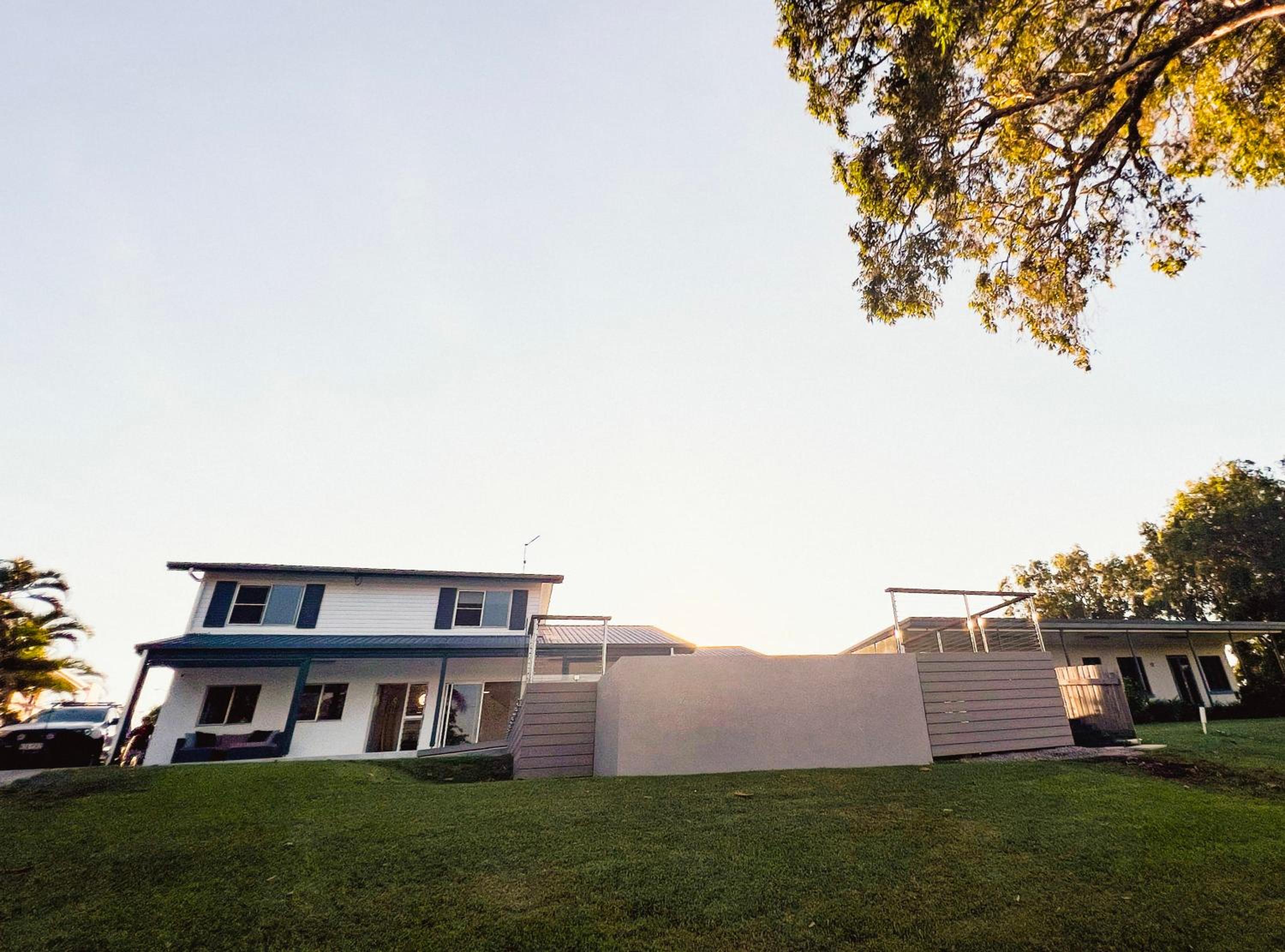 Bella Luna Beach Front - 3 bed