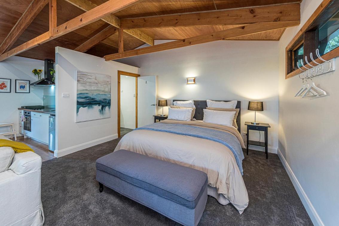 Crabapple Cabin
