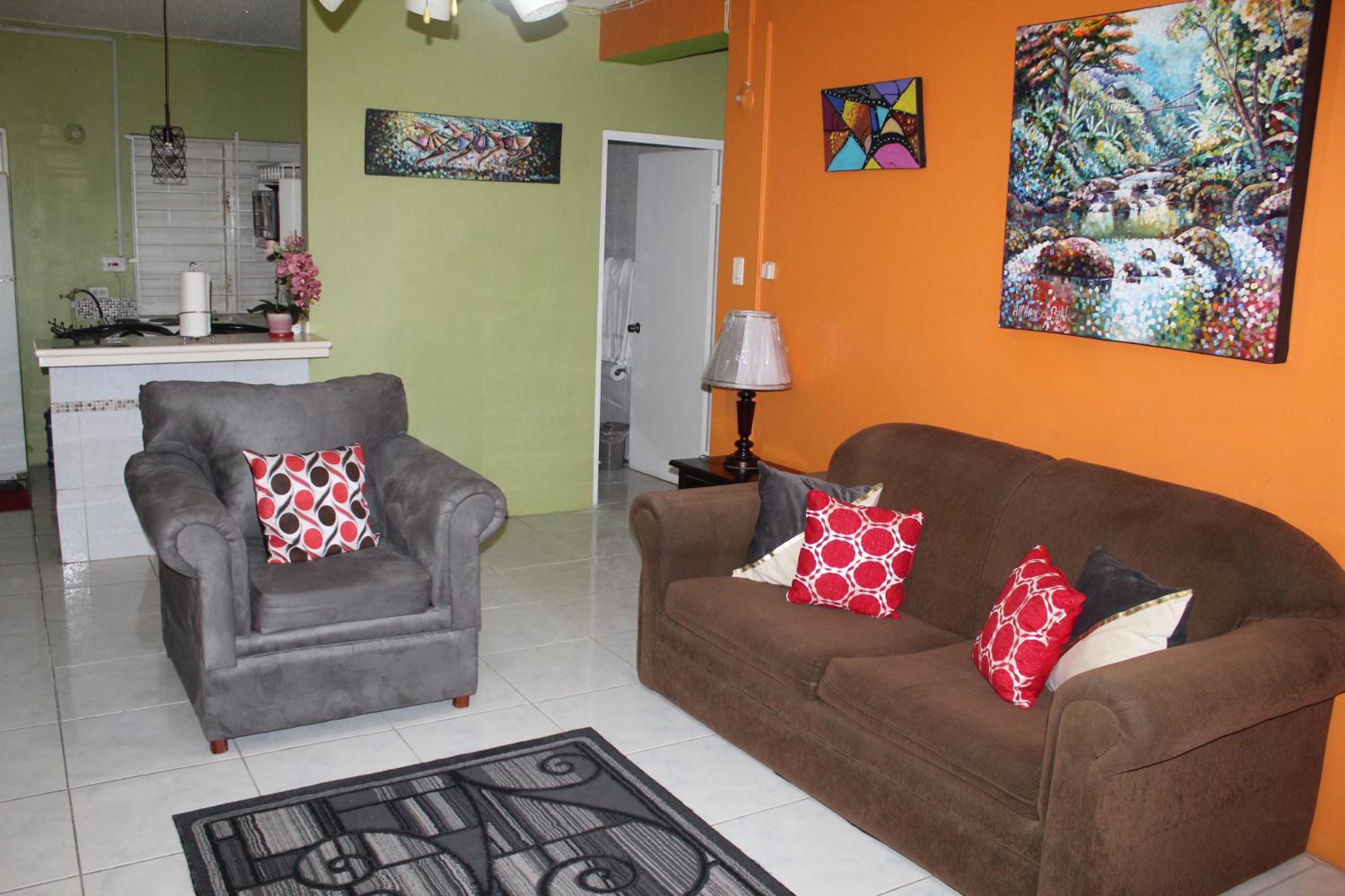 Elegant & Stylish 2BR New Kingston view 2