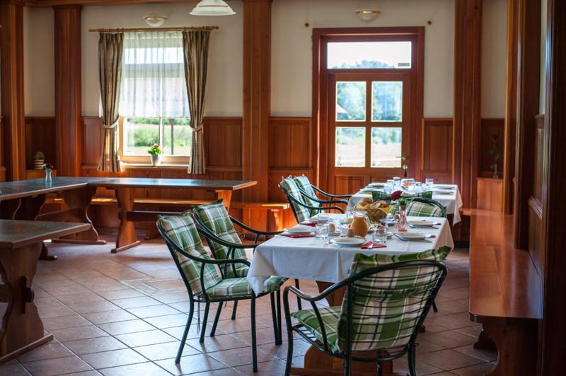 Farm Stay Kramer view 4