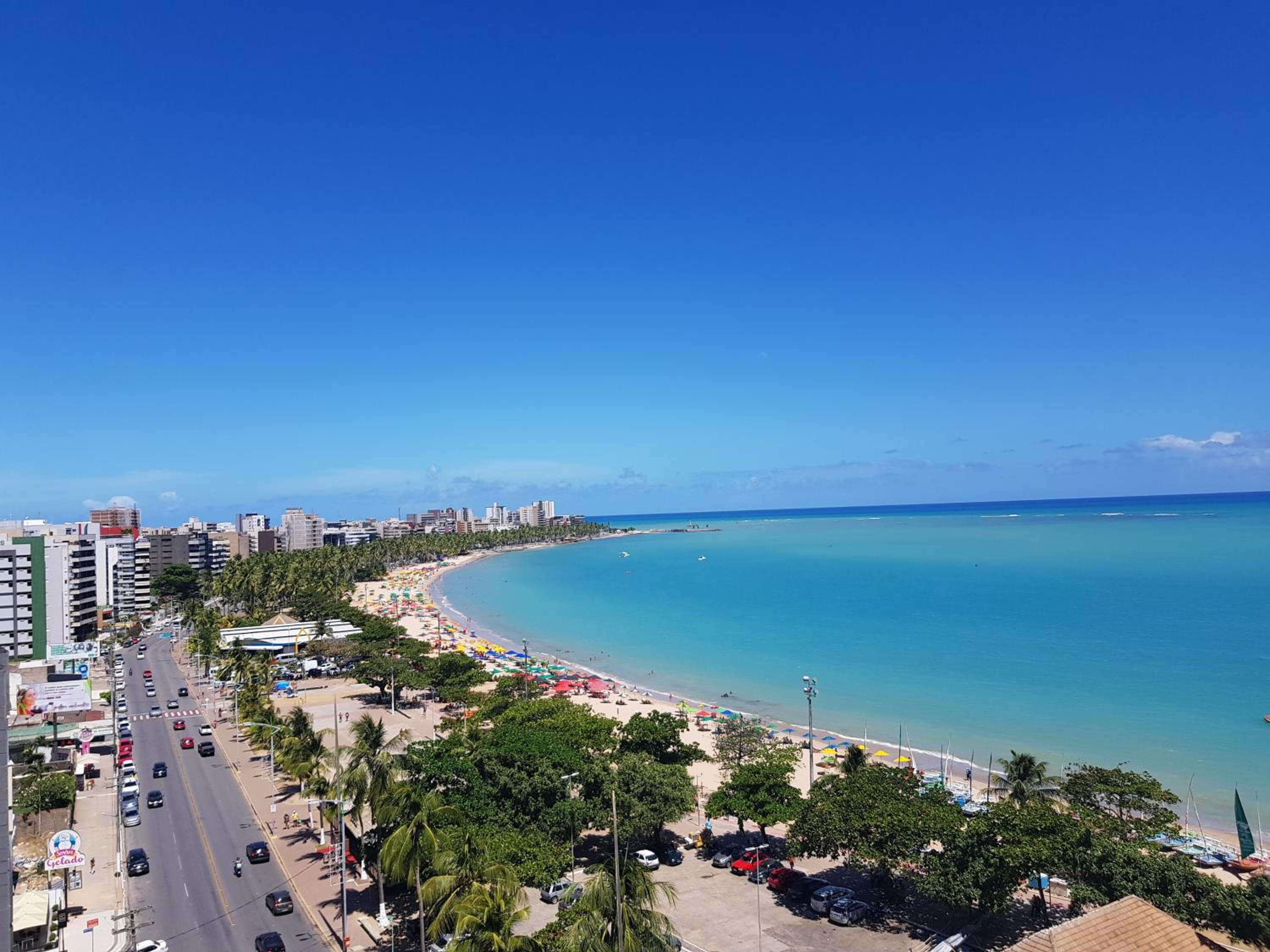 Pajuçara (Beira-mar). Melhor Localização e Conforto.