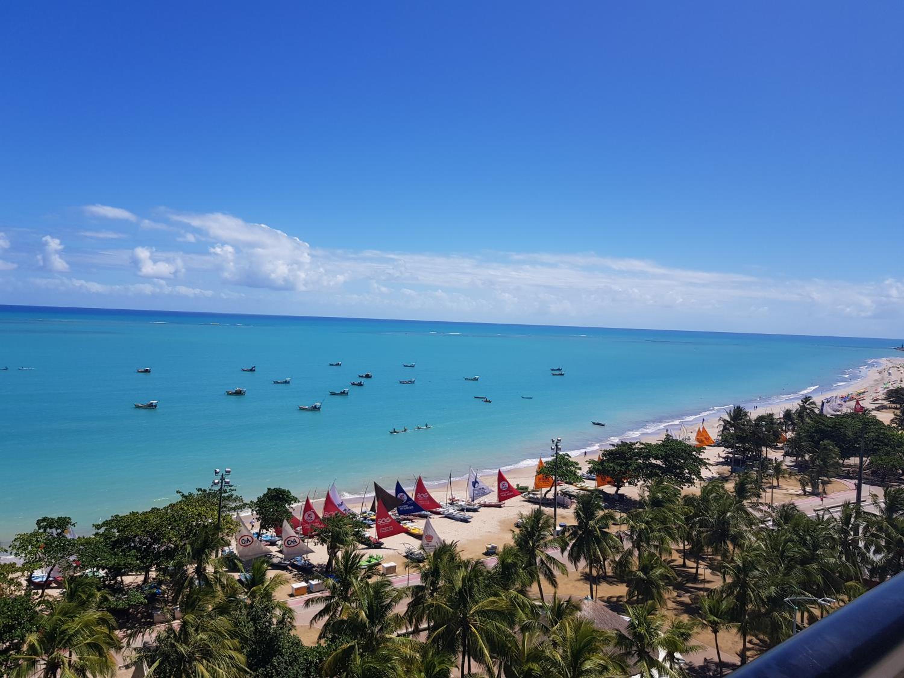 Pajuçara (Beira-mar). Melhor Localização e Conforto.