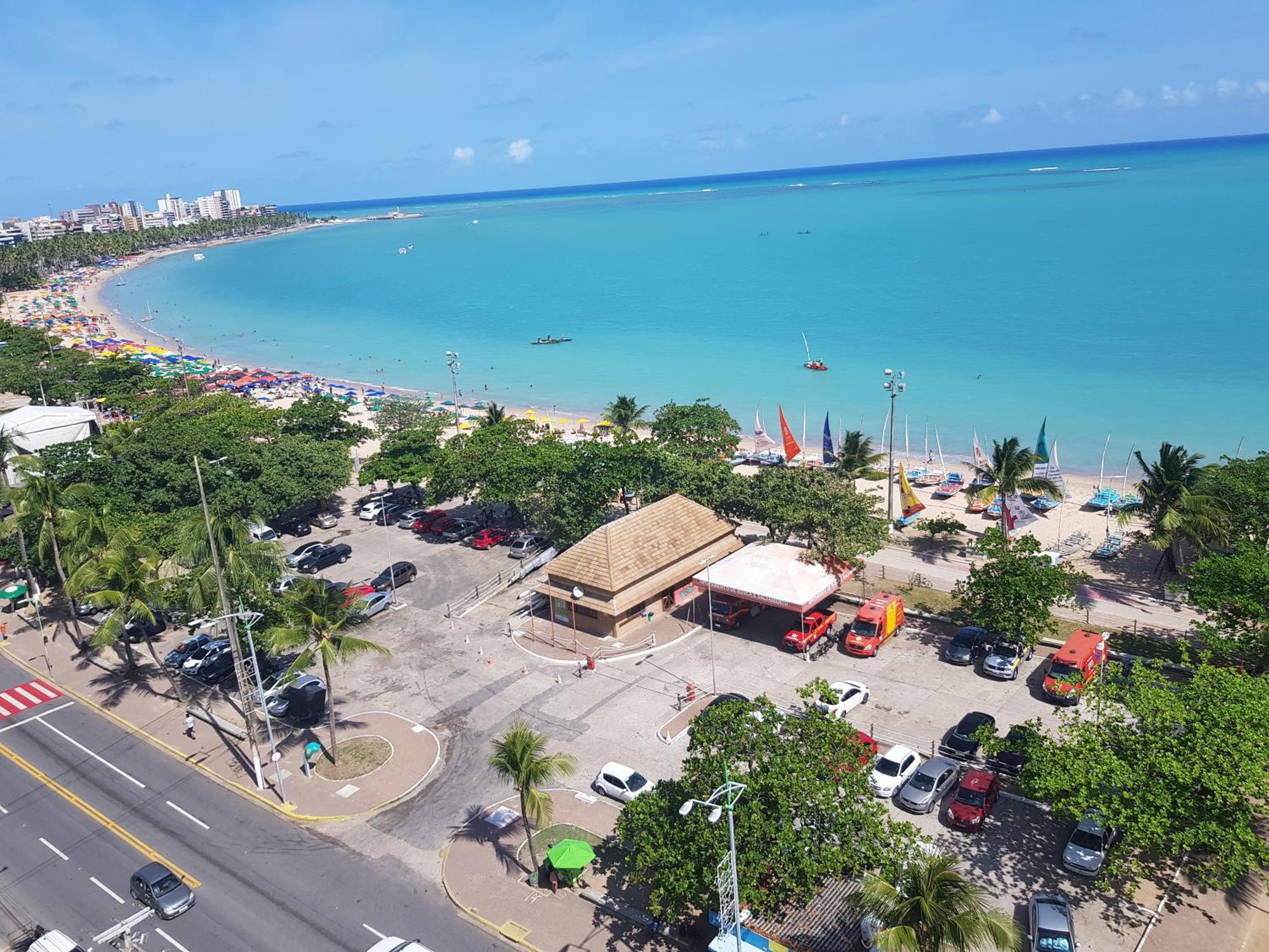 Pajuçara (Beira-mar). Melhor Localização e Conforto.