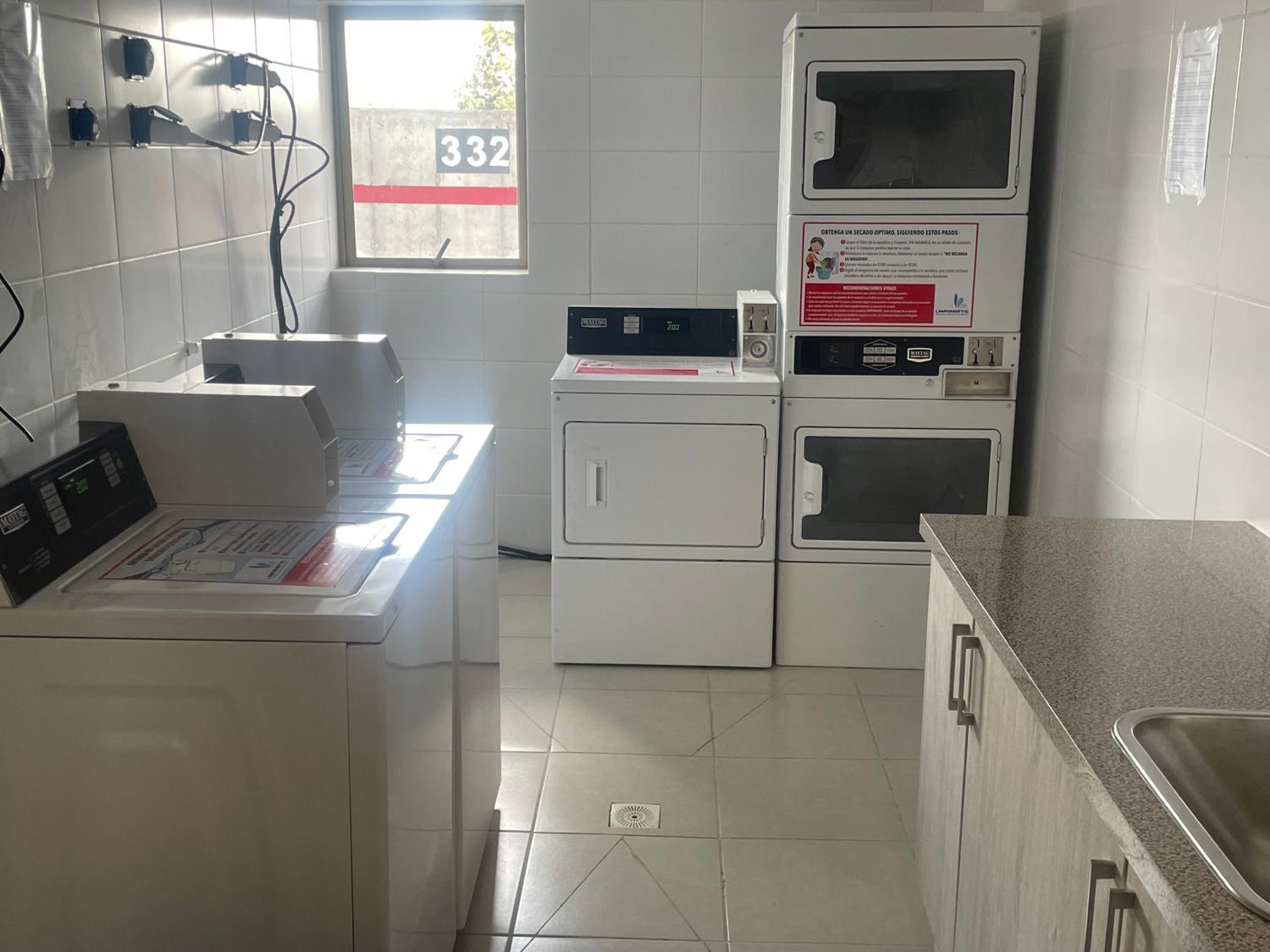 Depto central, parking, moderno