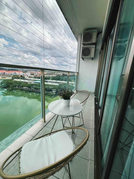Mount Austin #Palazio B1 Studio European-style 1-3Pax #MSPro