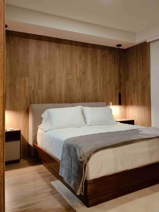 Top Location Luxury/Exclusive Rooftop Pool/Granada