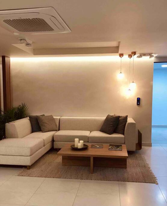 Top Location Luxury/Exclusive Rooftop Pool/Granada