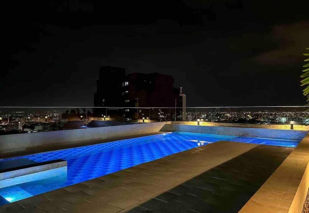 Top Location Luxury/Exclusive Rooftop Pool/Granada