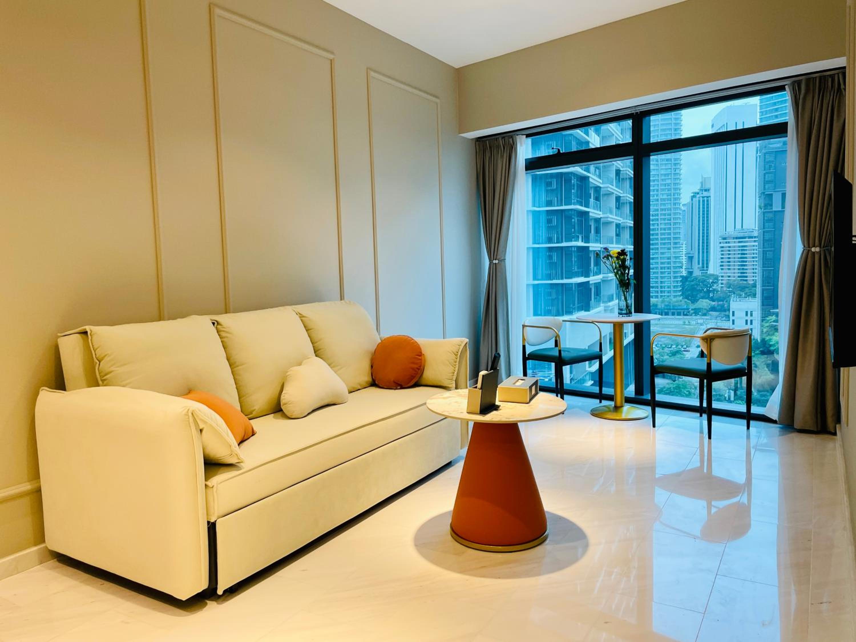 Eaton residences KLCC m@h