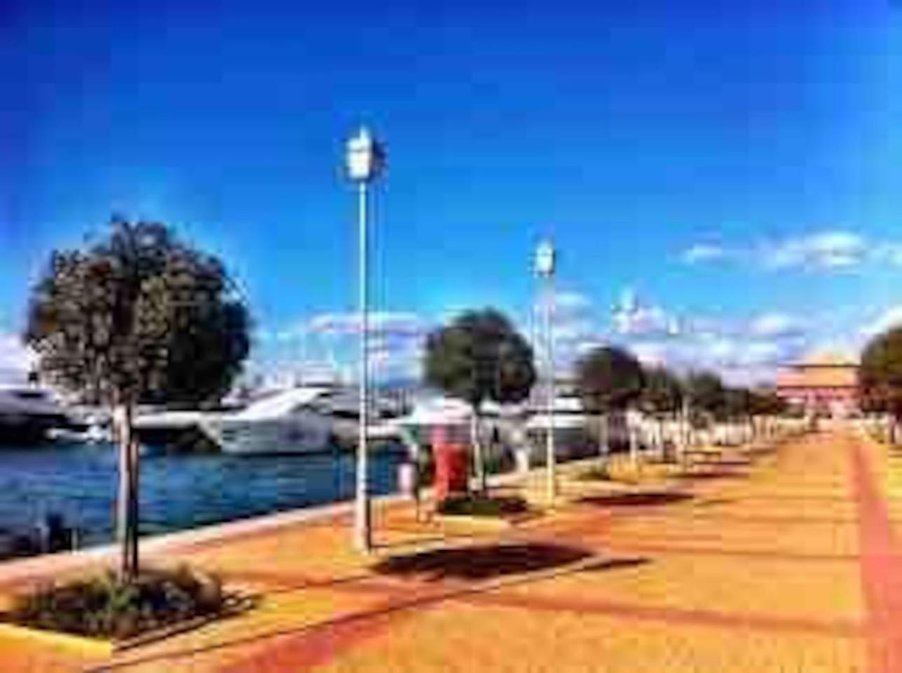Paleo Faliro Athens fully equipped 2 bedrooms 90 sqm big apartment 200m to Free beach