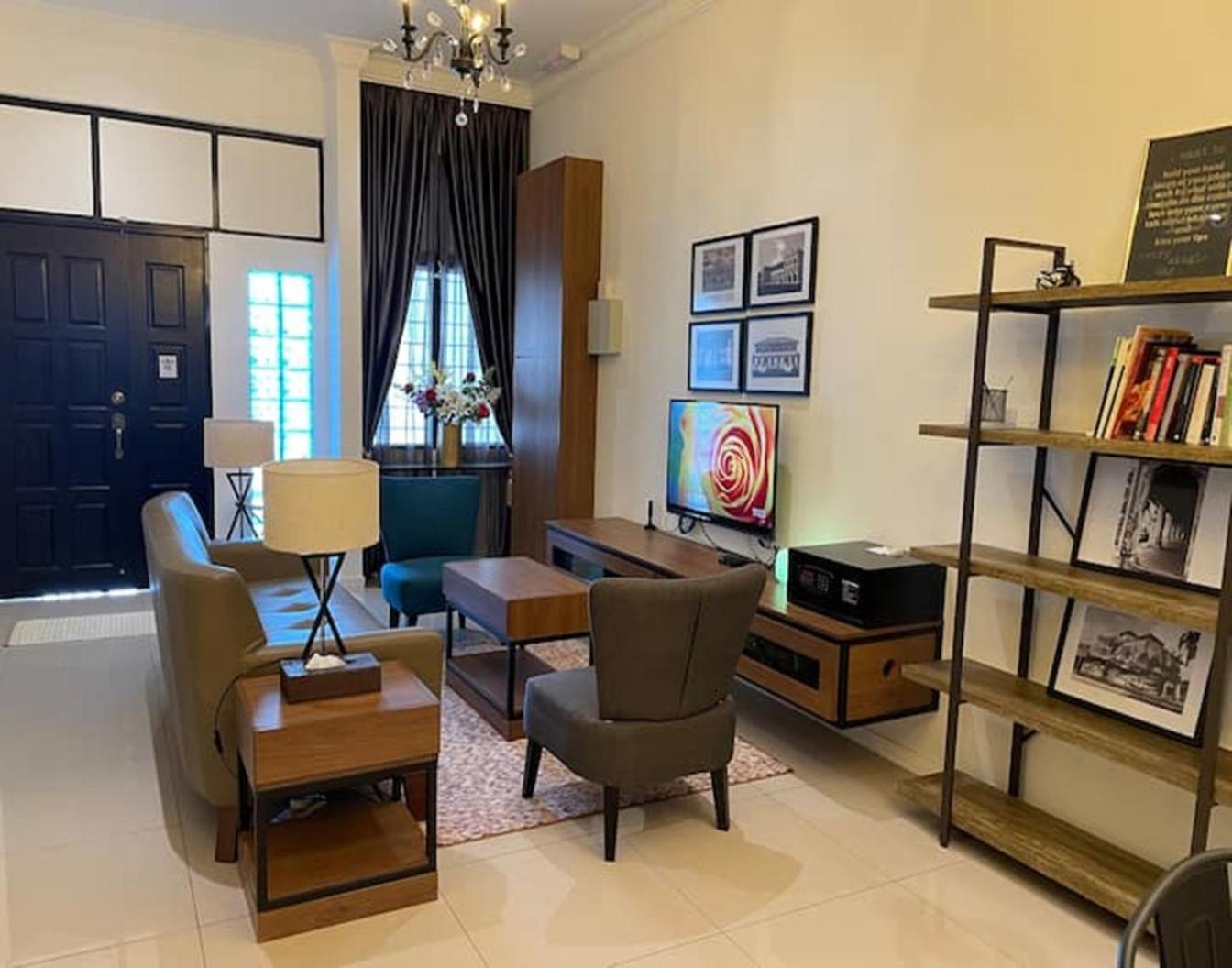 IPOH 8Perkins Canning Garden 7-8pax Elegant Homestay with 4Bedrooms, 3Bathroom, 1Living, 1Dining, 1Kitchen-Bar with 3Parkings photo 2