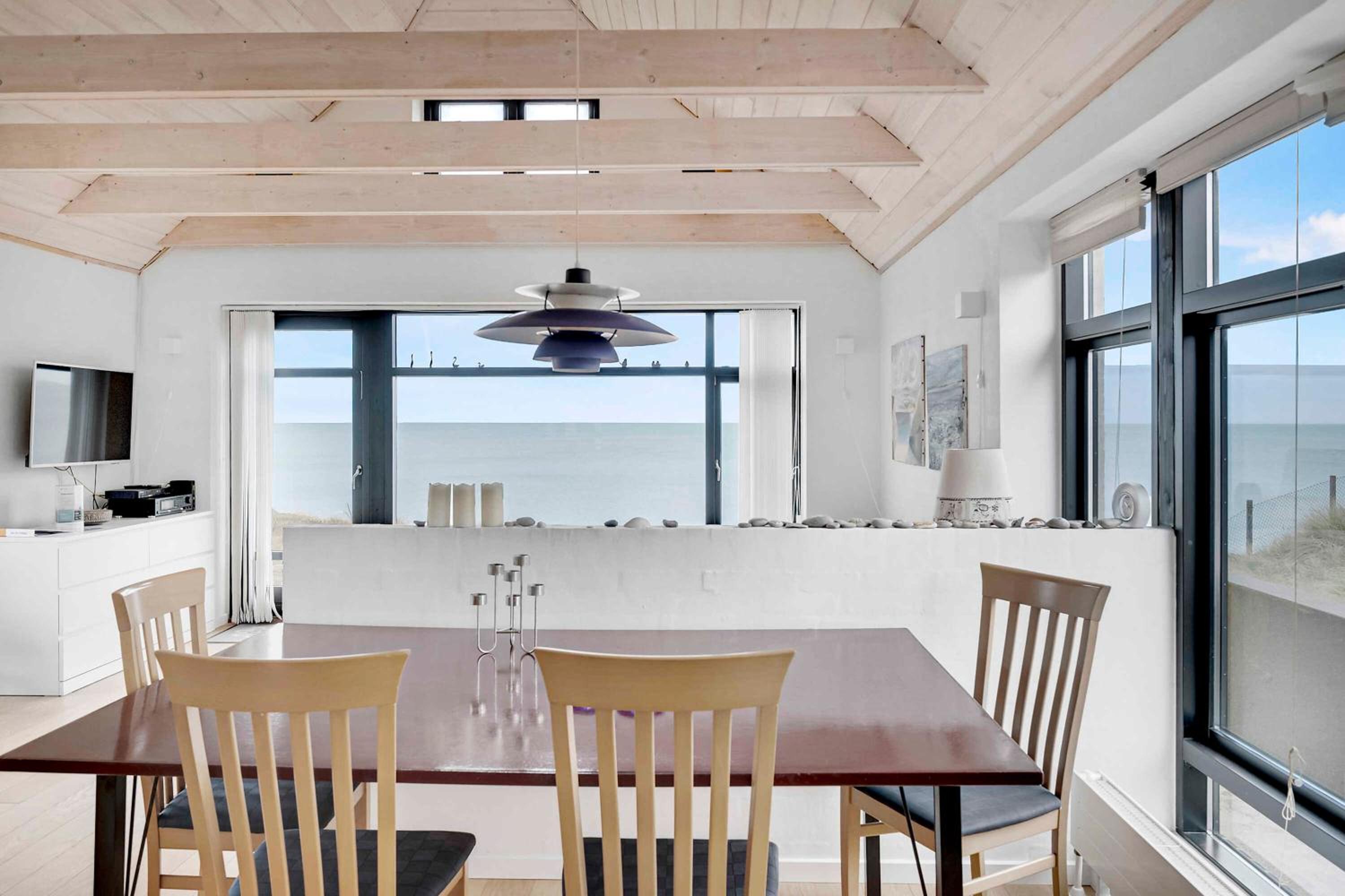 Beachfront Cottage With Panoramic View