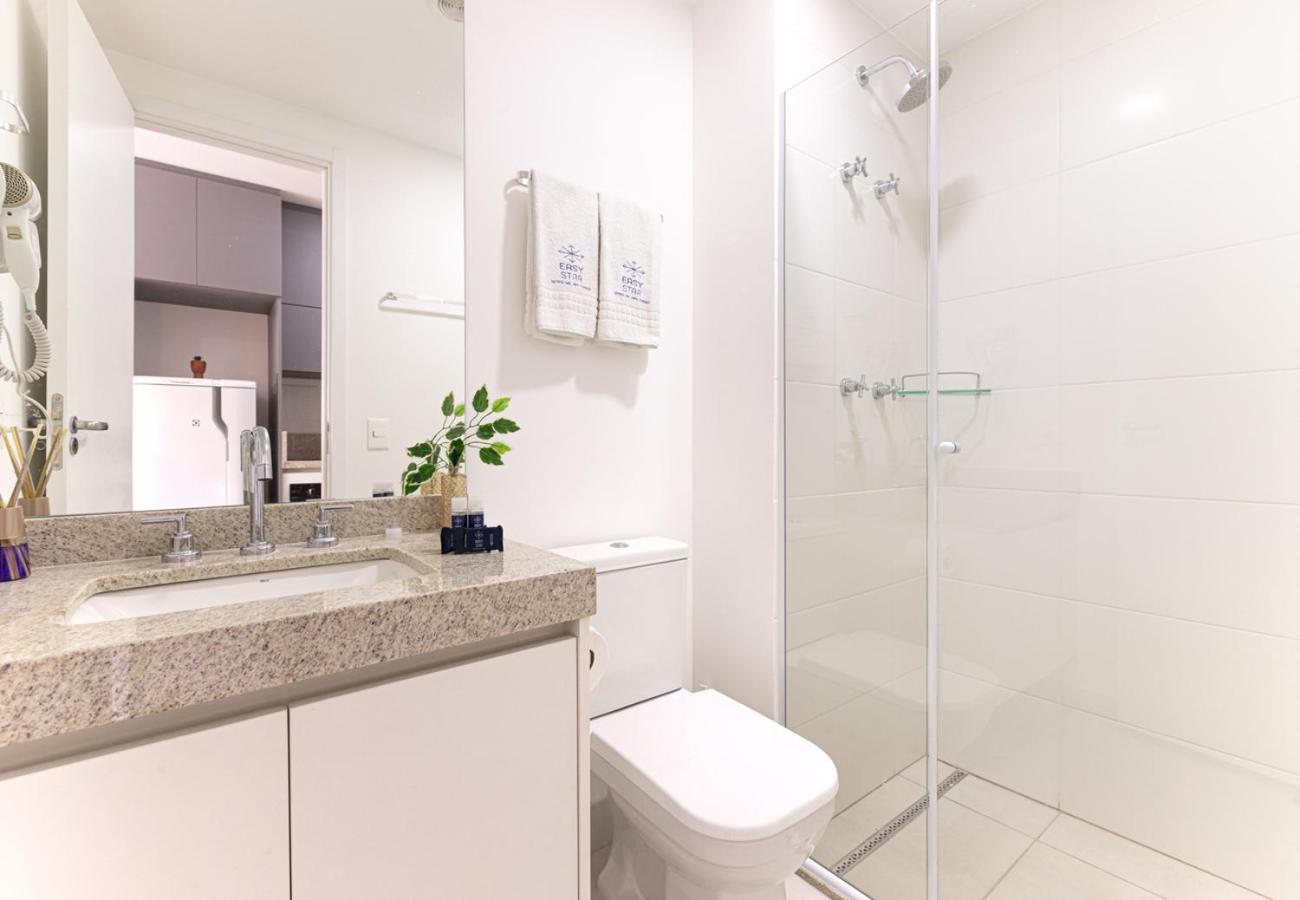 Easy Star - Beautiful Studio in the Heart of Brooklin! - ZM01H