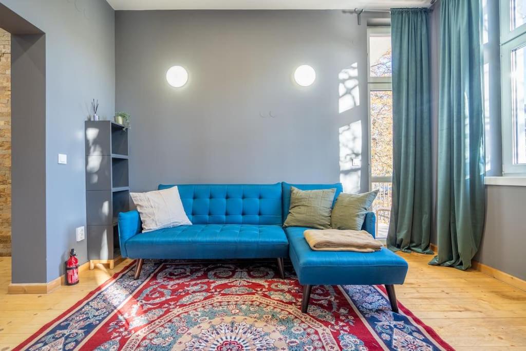 Stylish Stay - 2BDR, 2BTHR+ Free Parking