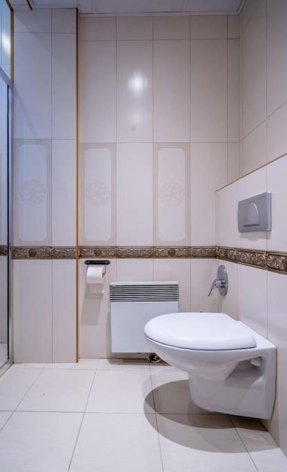 Stylish Stay - 2BDR, 2BTHR+ Free Parking