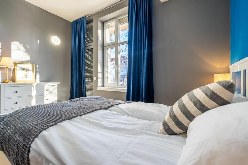 Stylish Stay - 2BDR, 2BTHR+ Free Parking