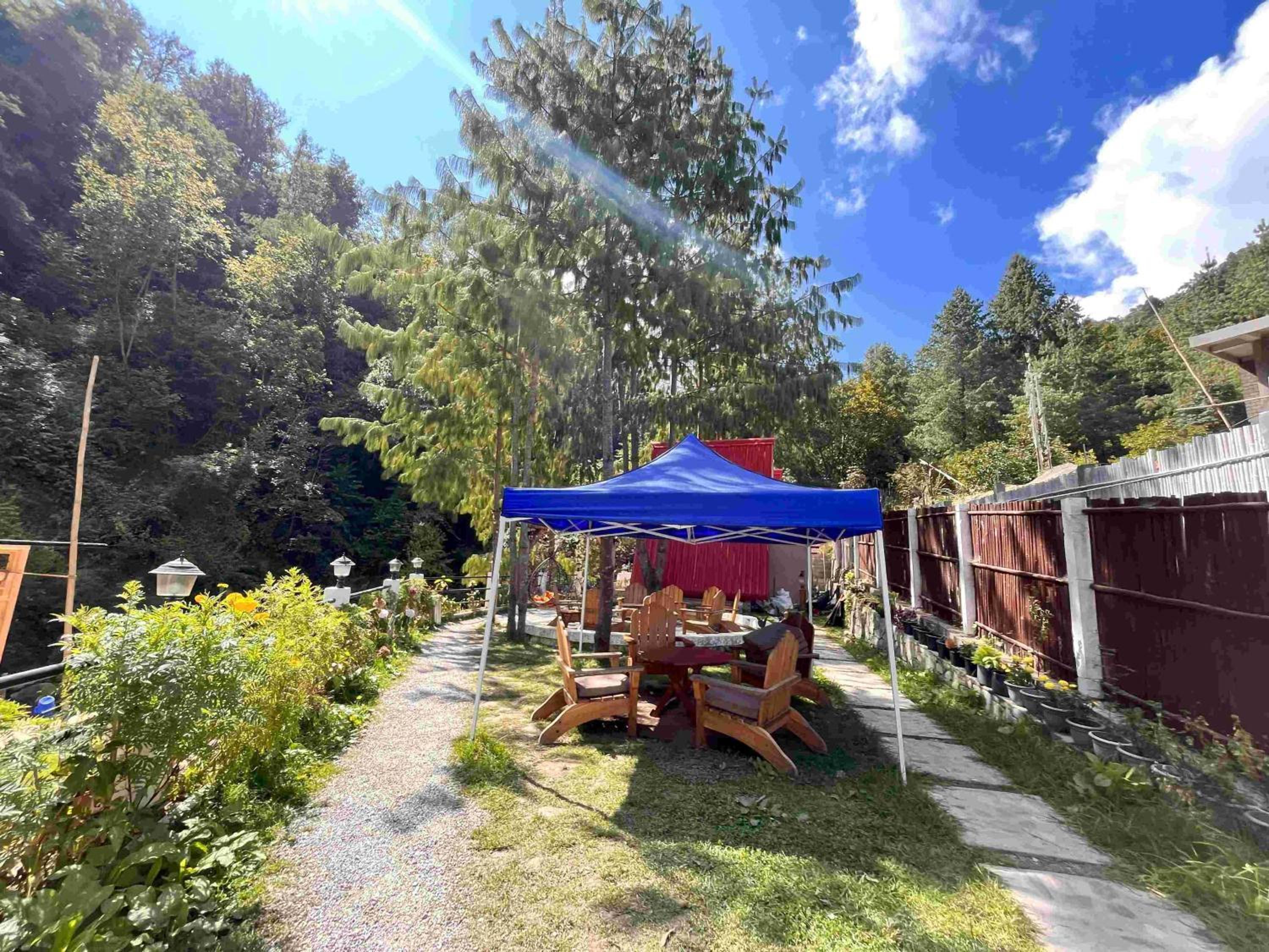 Oakley Groves Encamp
