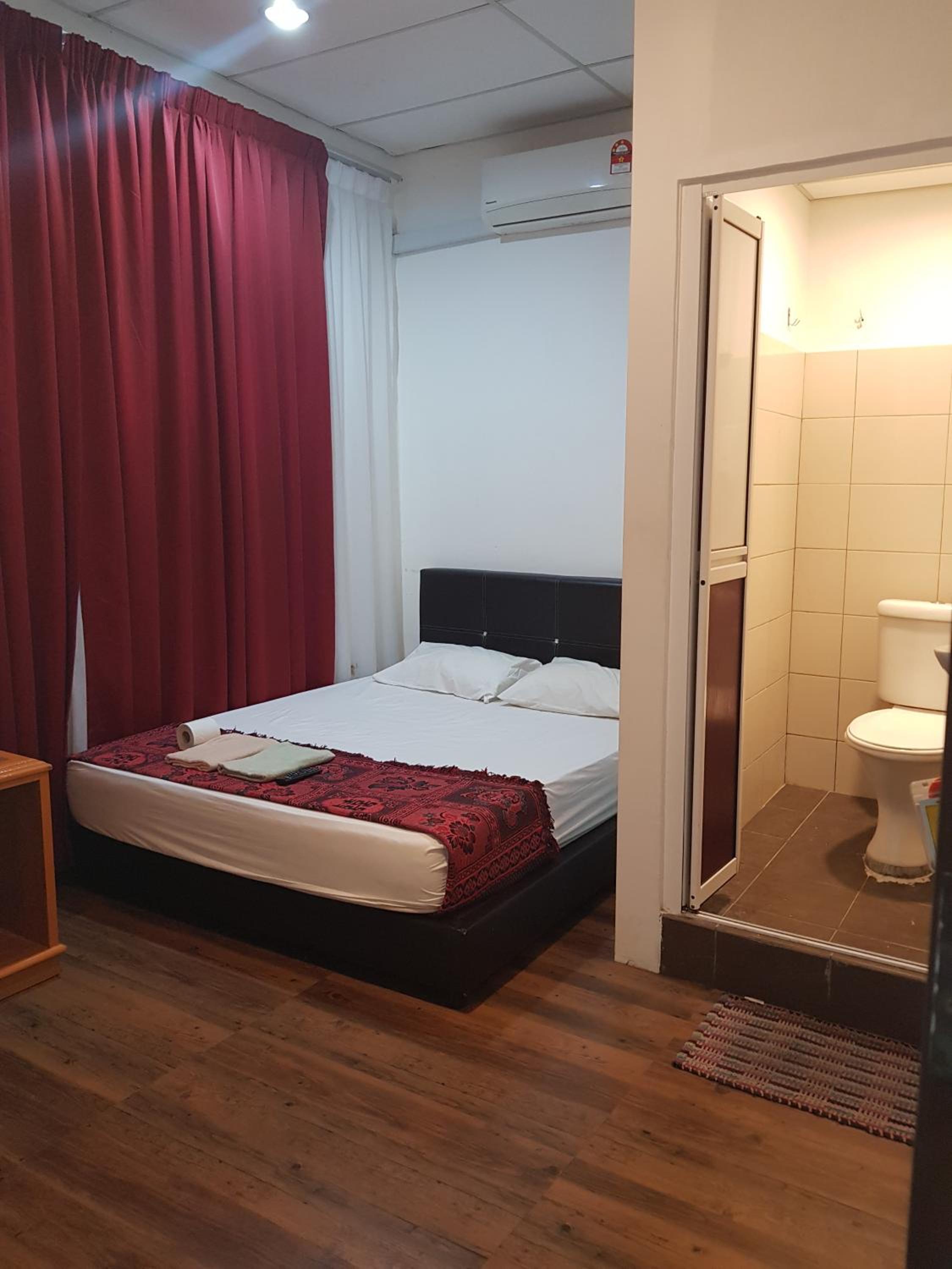 Meera Heritage Motel