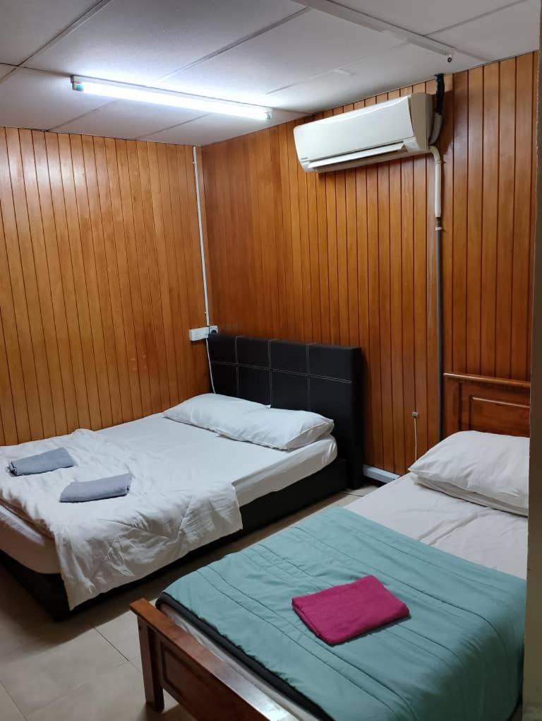 Meera Heritage Motel