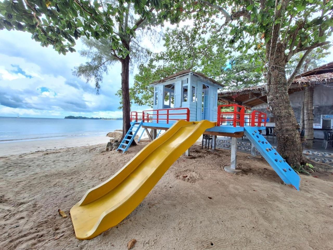 Banana Beach Resort