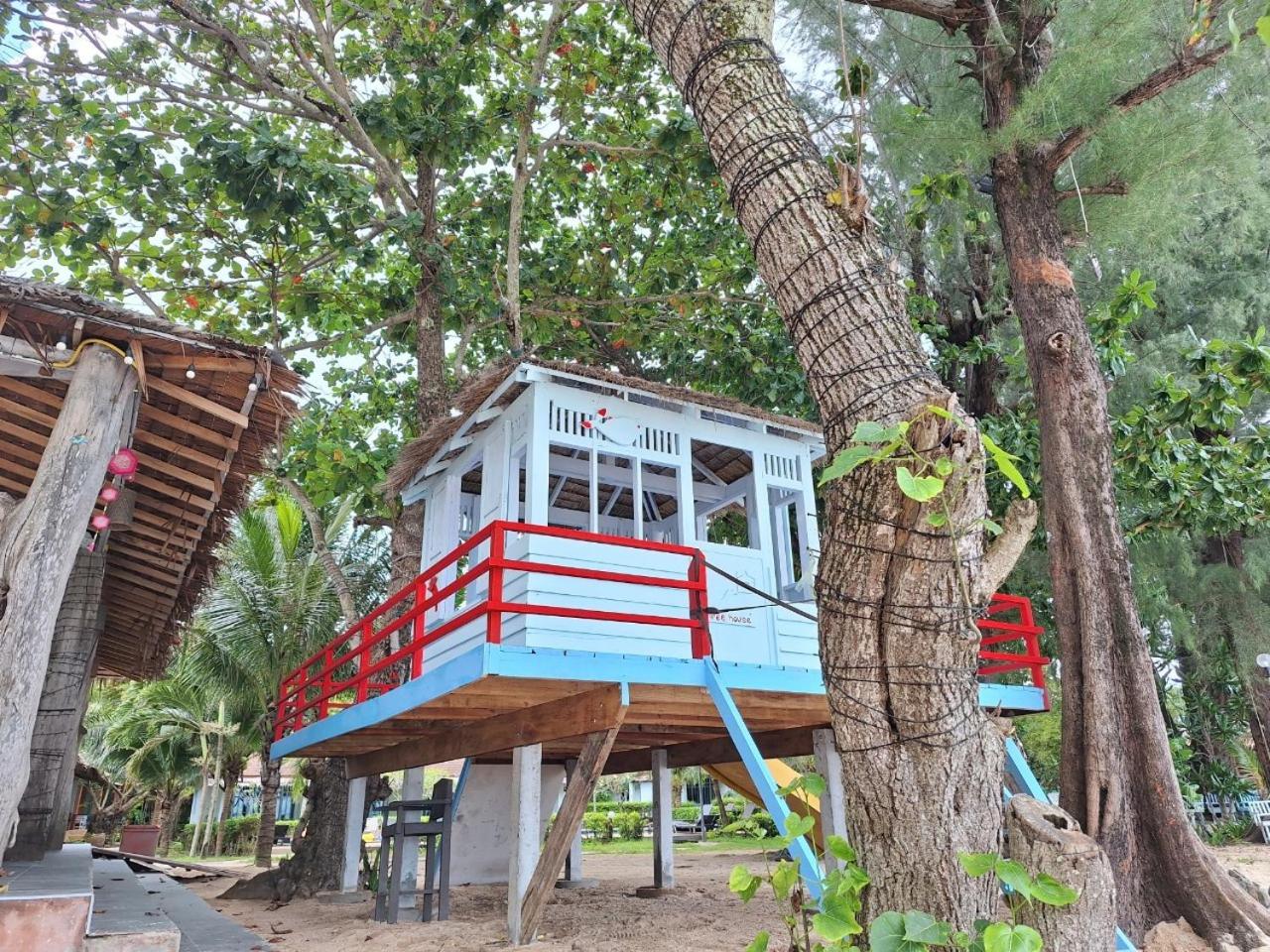 Banana Beach Resort
