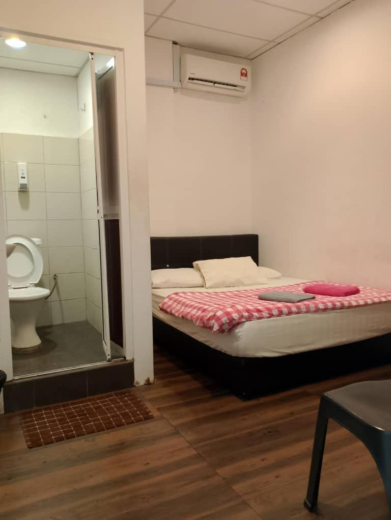Meera Heritage Motel