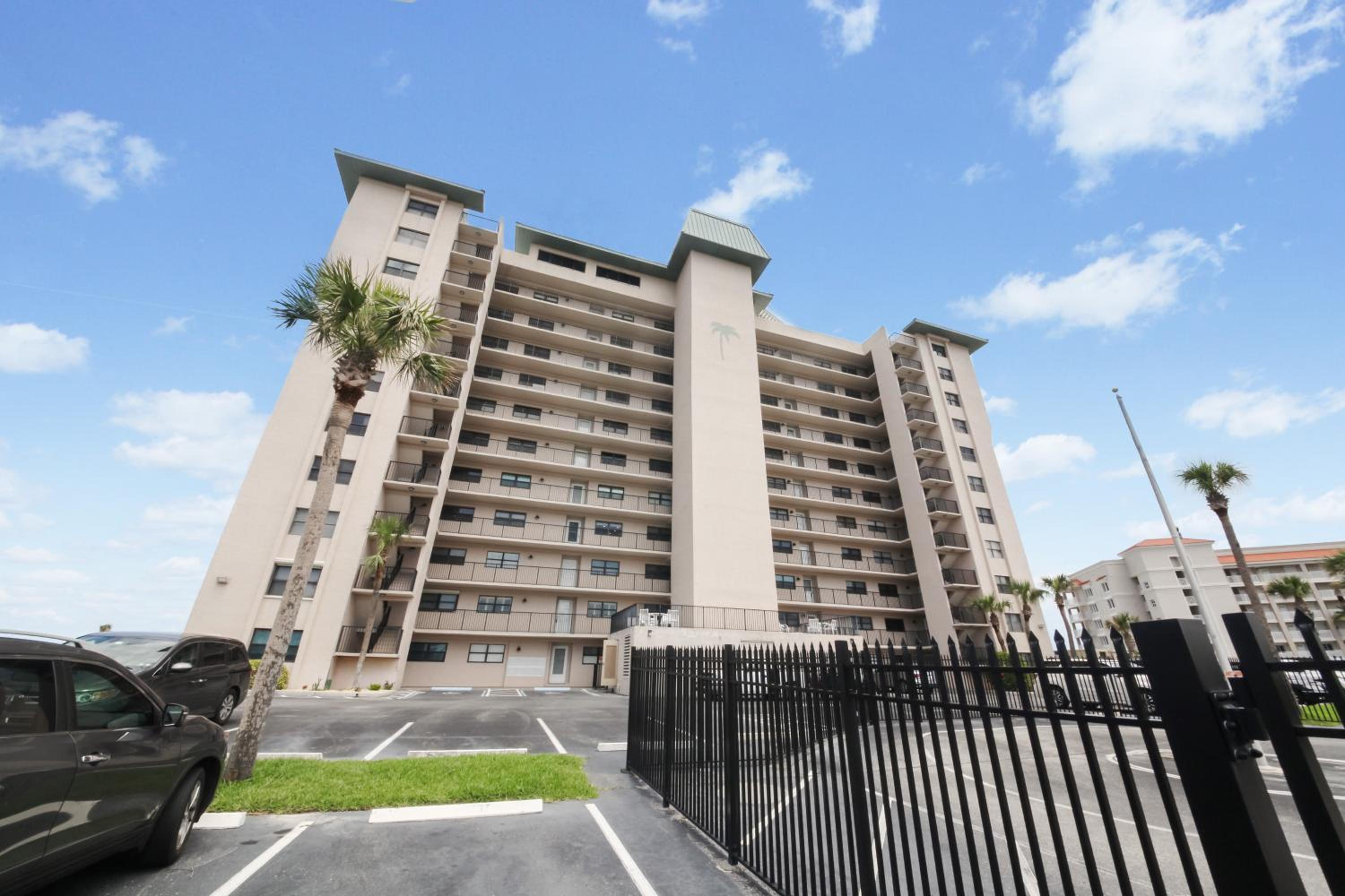Book Now Walk right out to the Beach Oceanfront Ground Floor Condo - Southwind 104 view 4