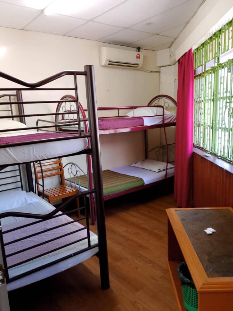 Meera Heritage Motel