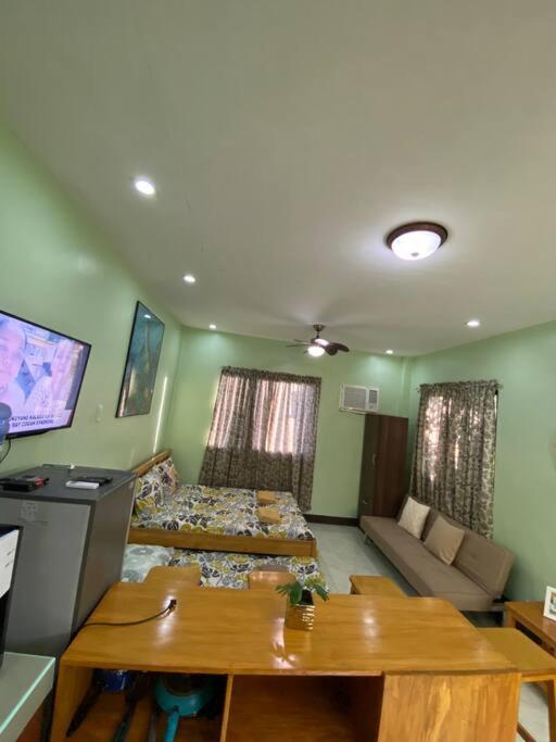 Spacious Studio Apartment 3 with Pool view 3