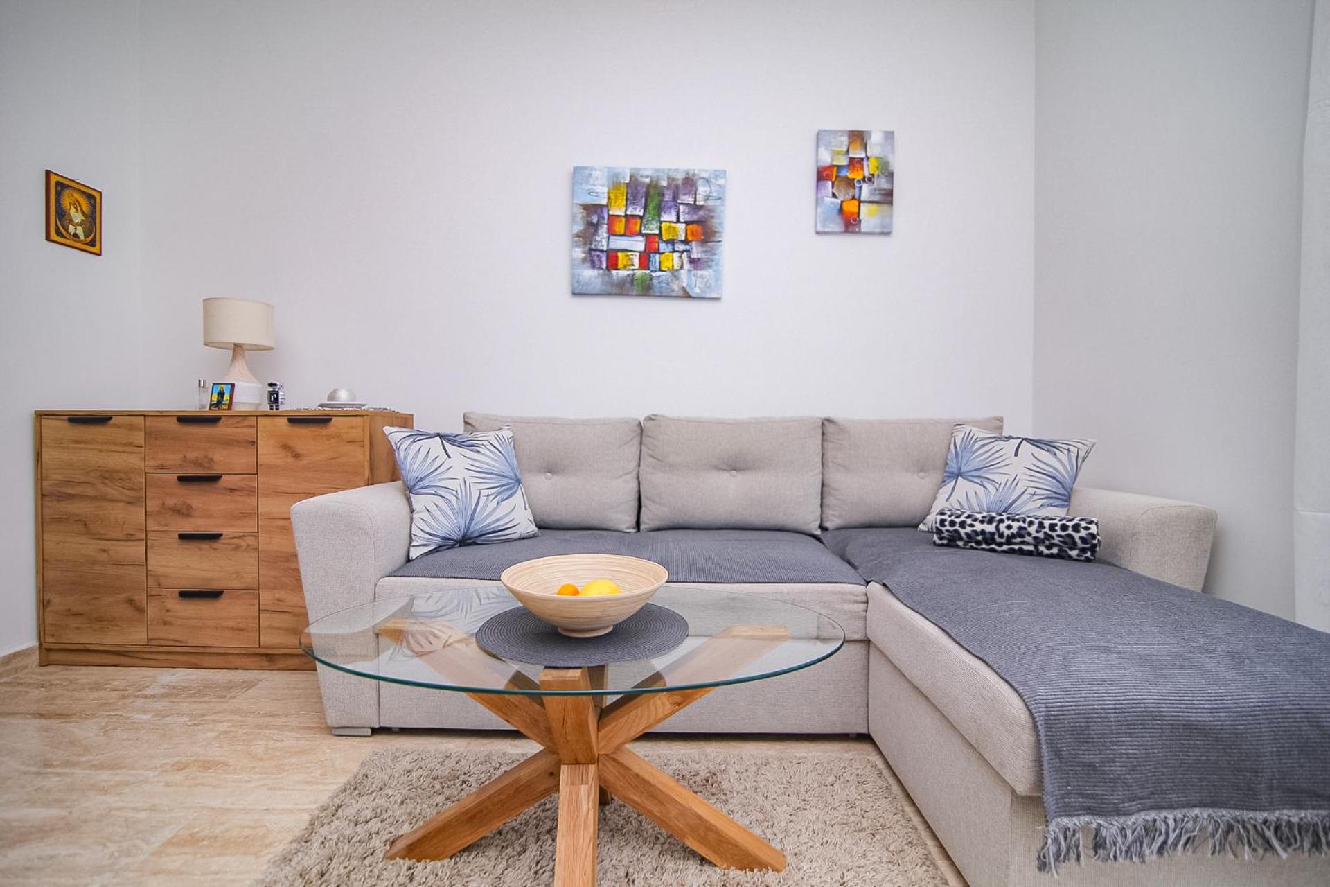Studio Apartman Eva i Ana view 4