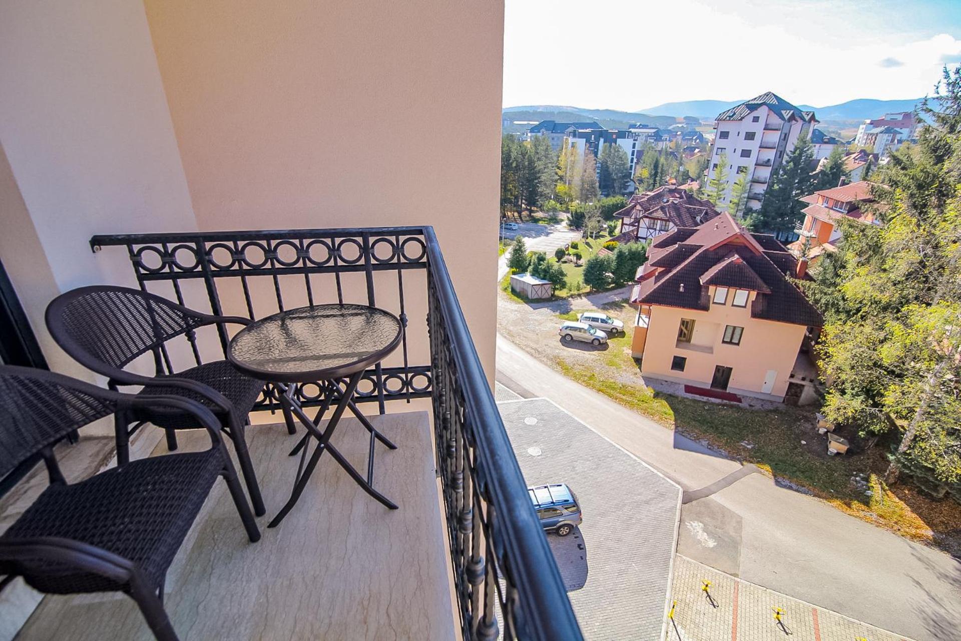 Studio Apartman Eva i Ana view 5