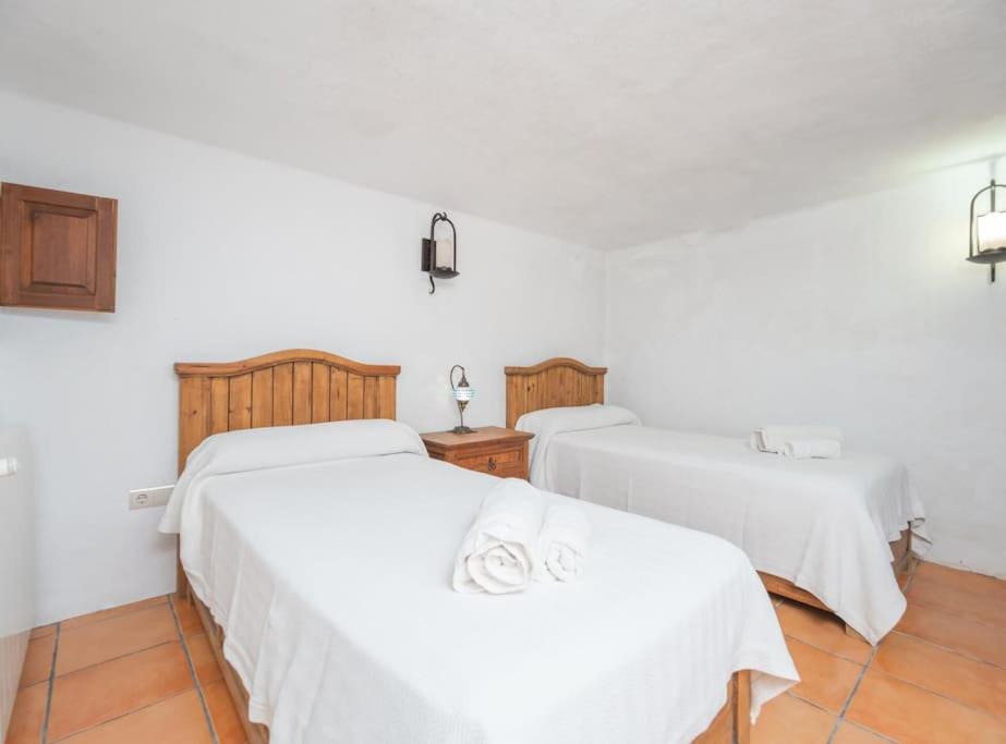 Villa Can Truy view 5