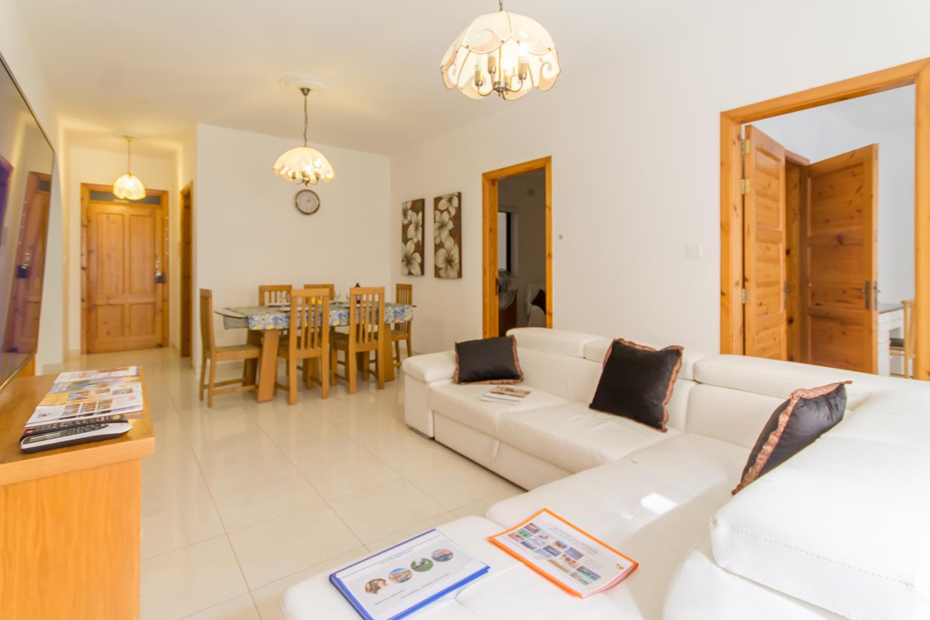 Cotswold Sea Apart with 3 bdr at Qawra - Happy Rentals photo 3