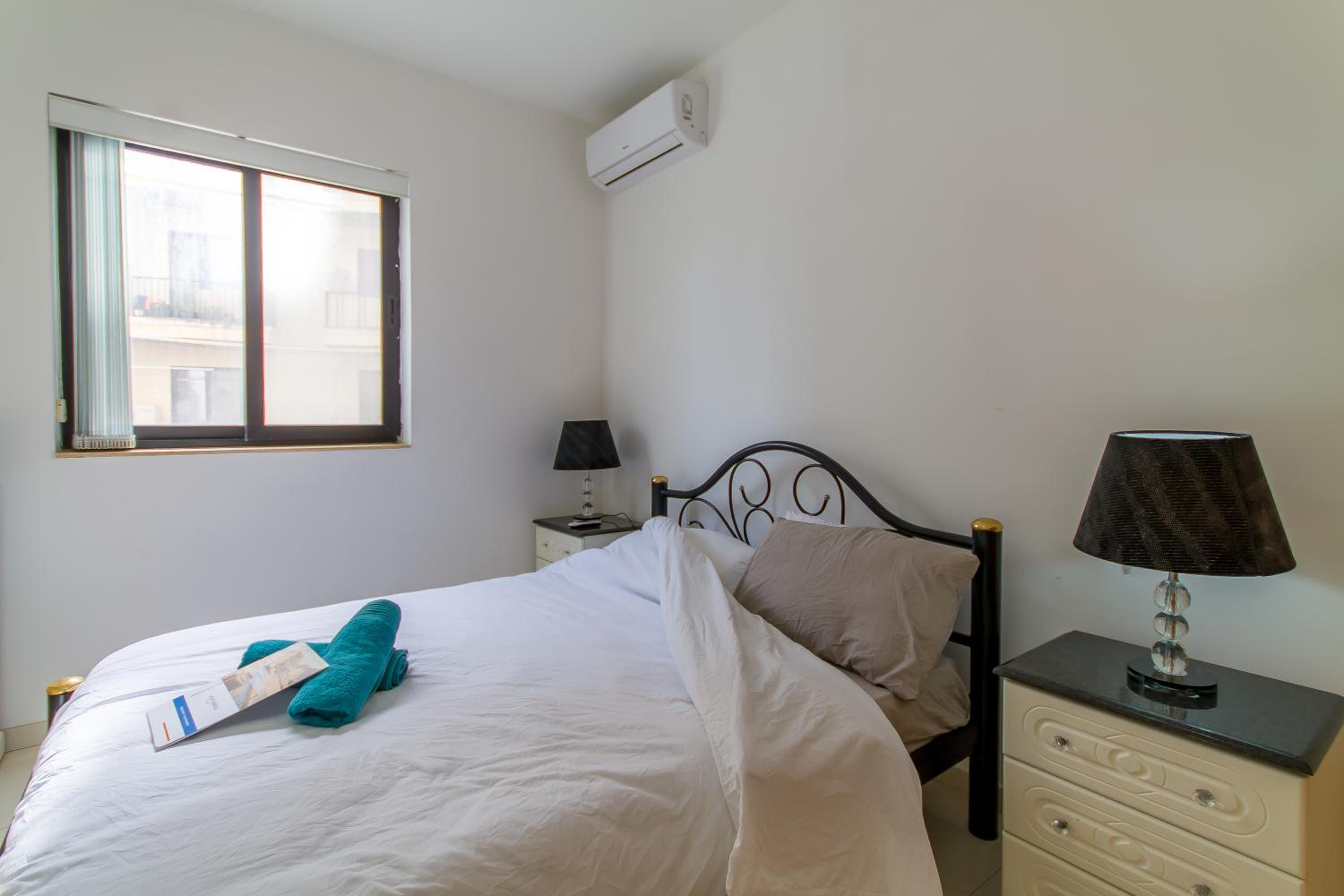 Cotswold Sea Apart with 3 bdr at Qawra - Happy Rentals photo 4