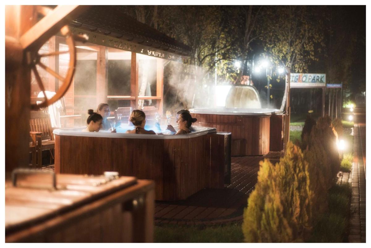Jacuzzi