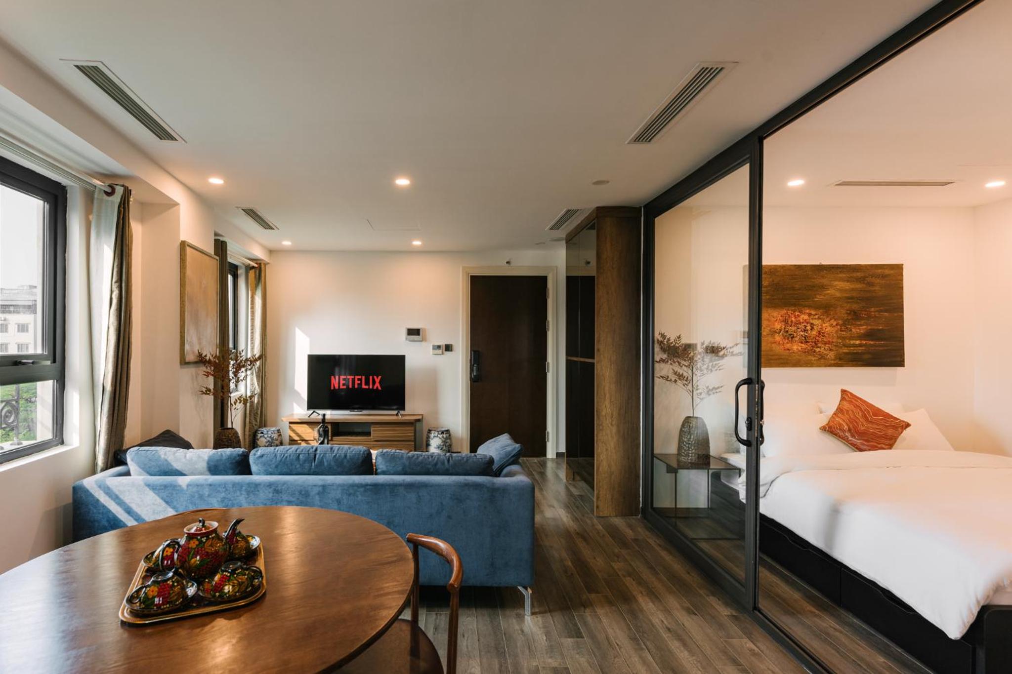 T Place Luxury Apartment Hoan Kiem Lake by SSens Homes
