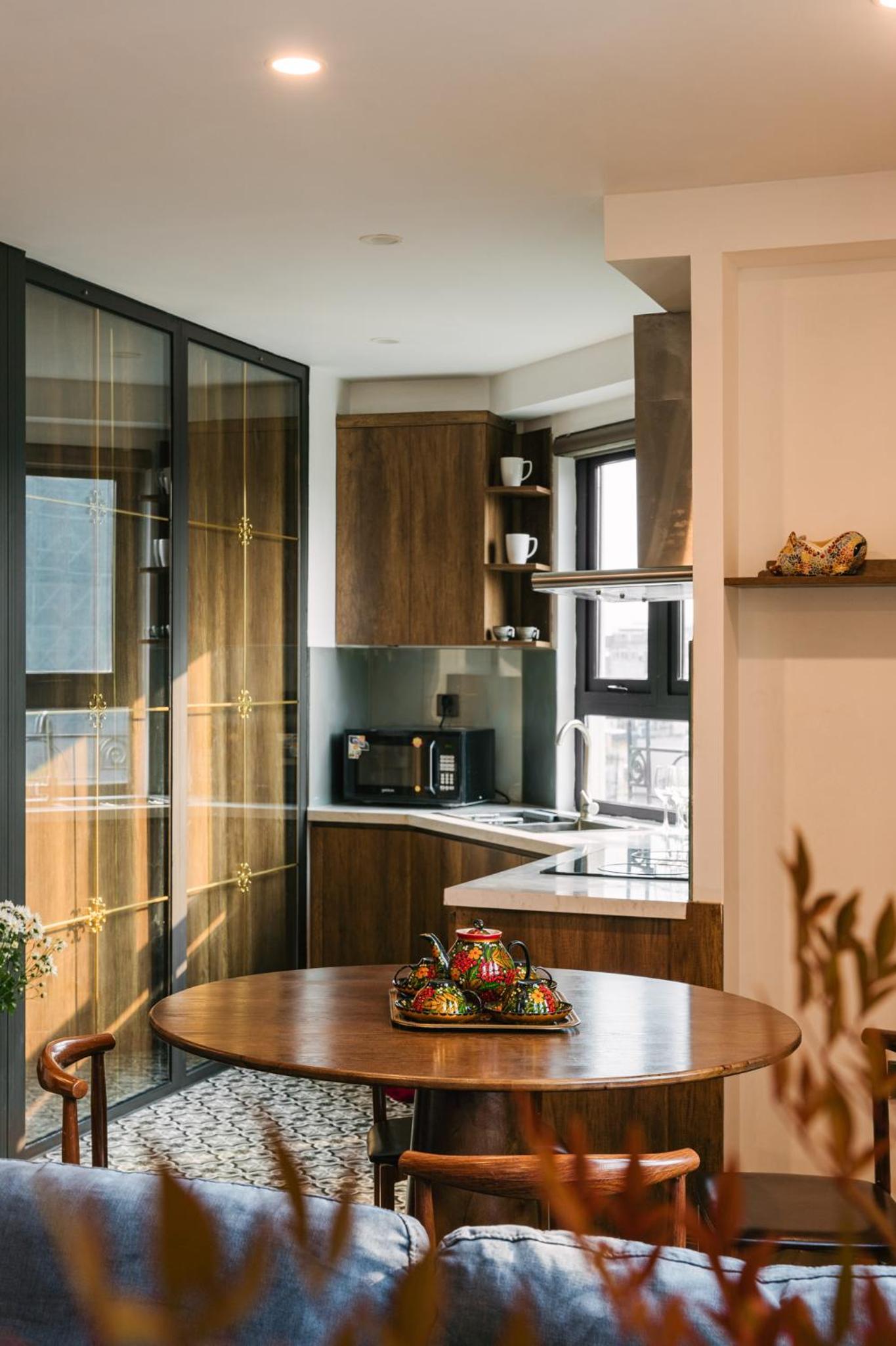 T Place Luxury Apartment Hoan Kiem Lake by SSens Homes