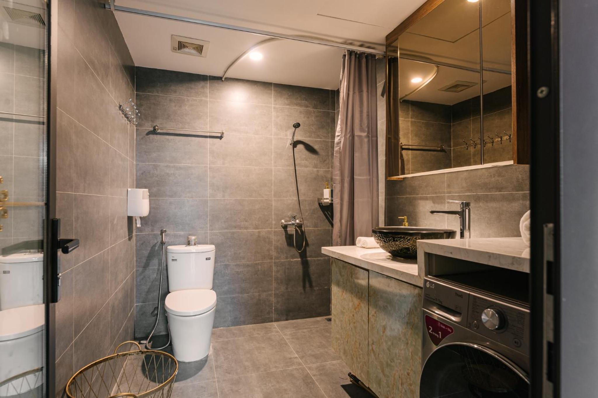 T Place Luxury Apartment Hoan Kiem Lake by SSens Homes
