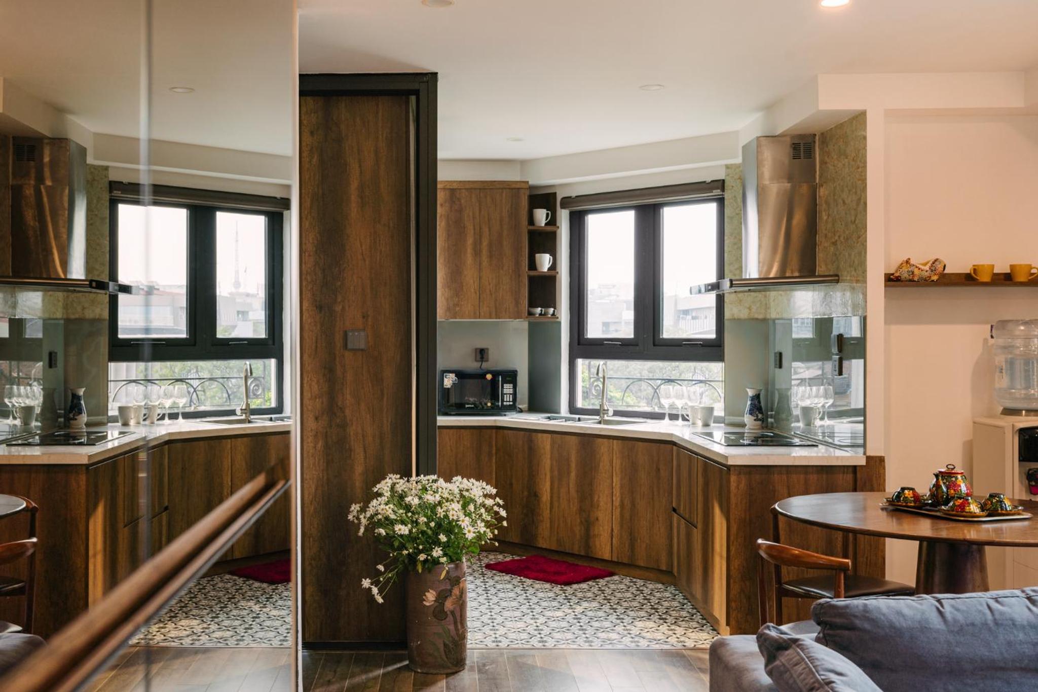 T Place Luxury Apartment Hoan Kiem Lake by SSens Homes