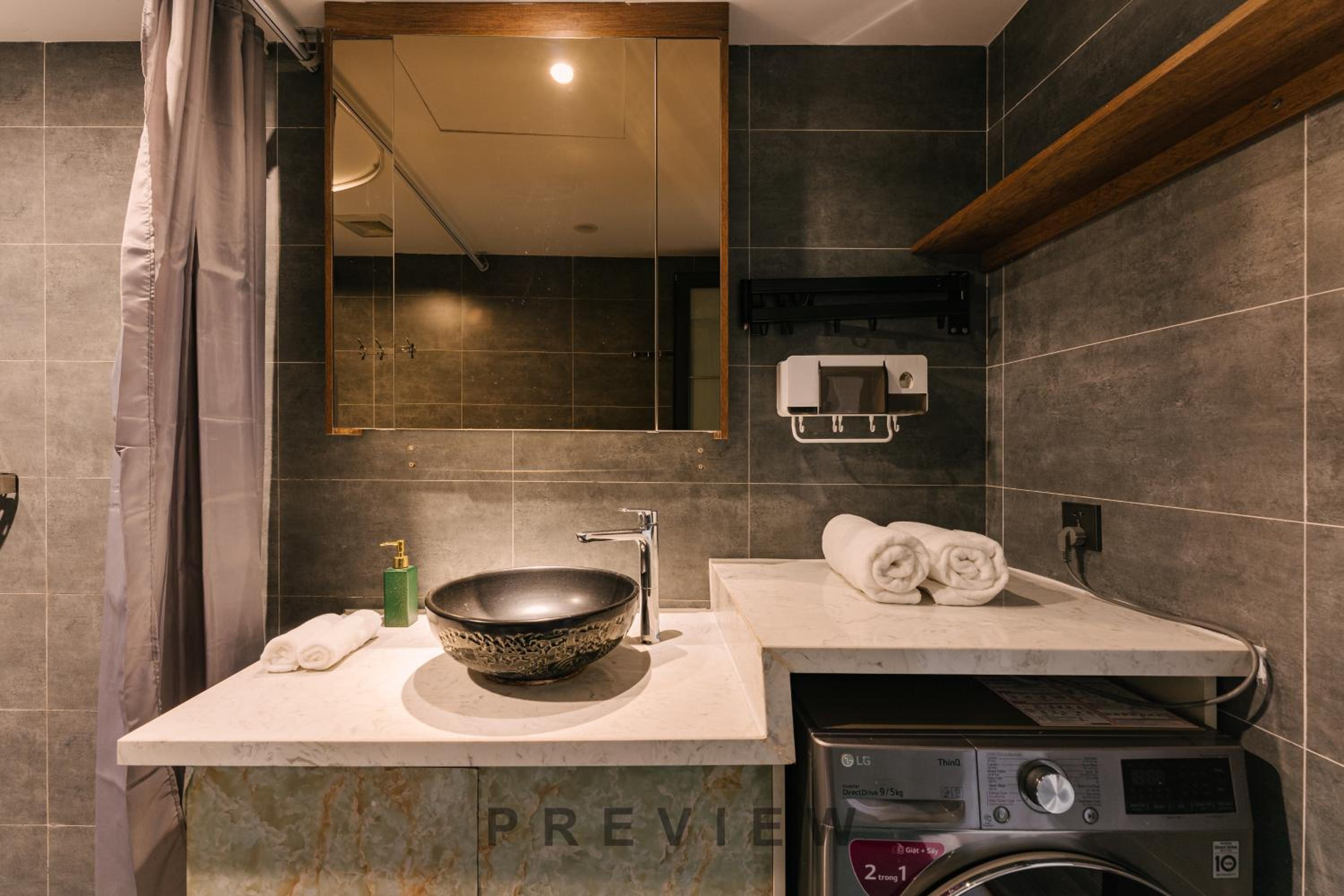 T Place Luxury Apartment Hoan Kiem Lake by SSens Homes