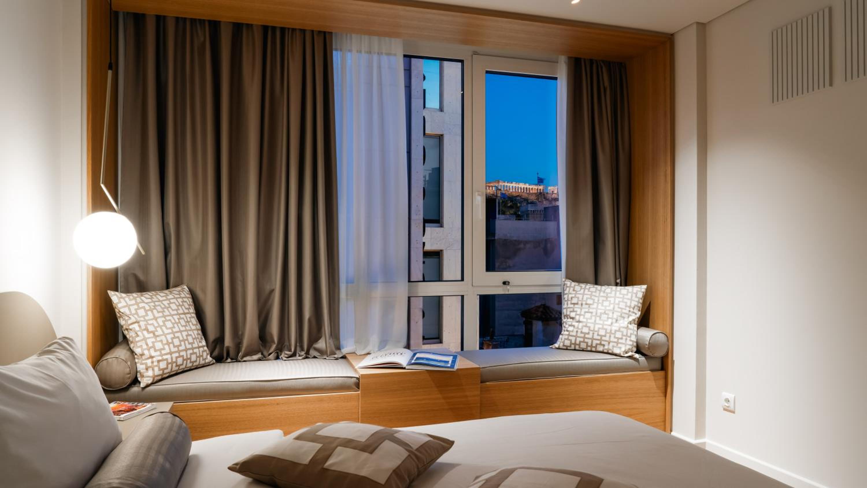 Dion Luxury Suites