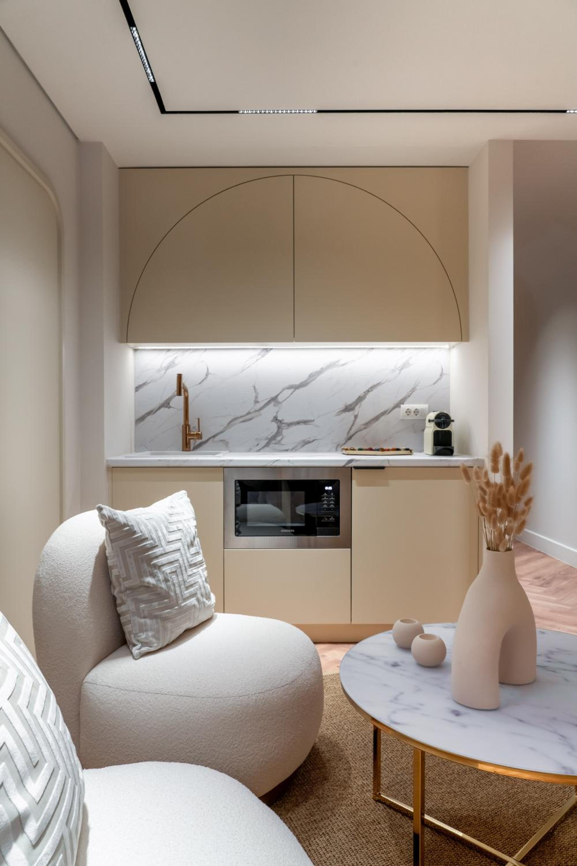 Dion Luxury Suites