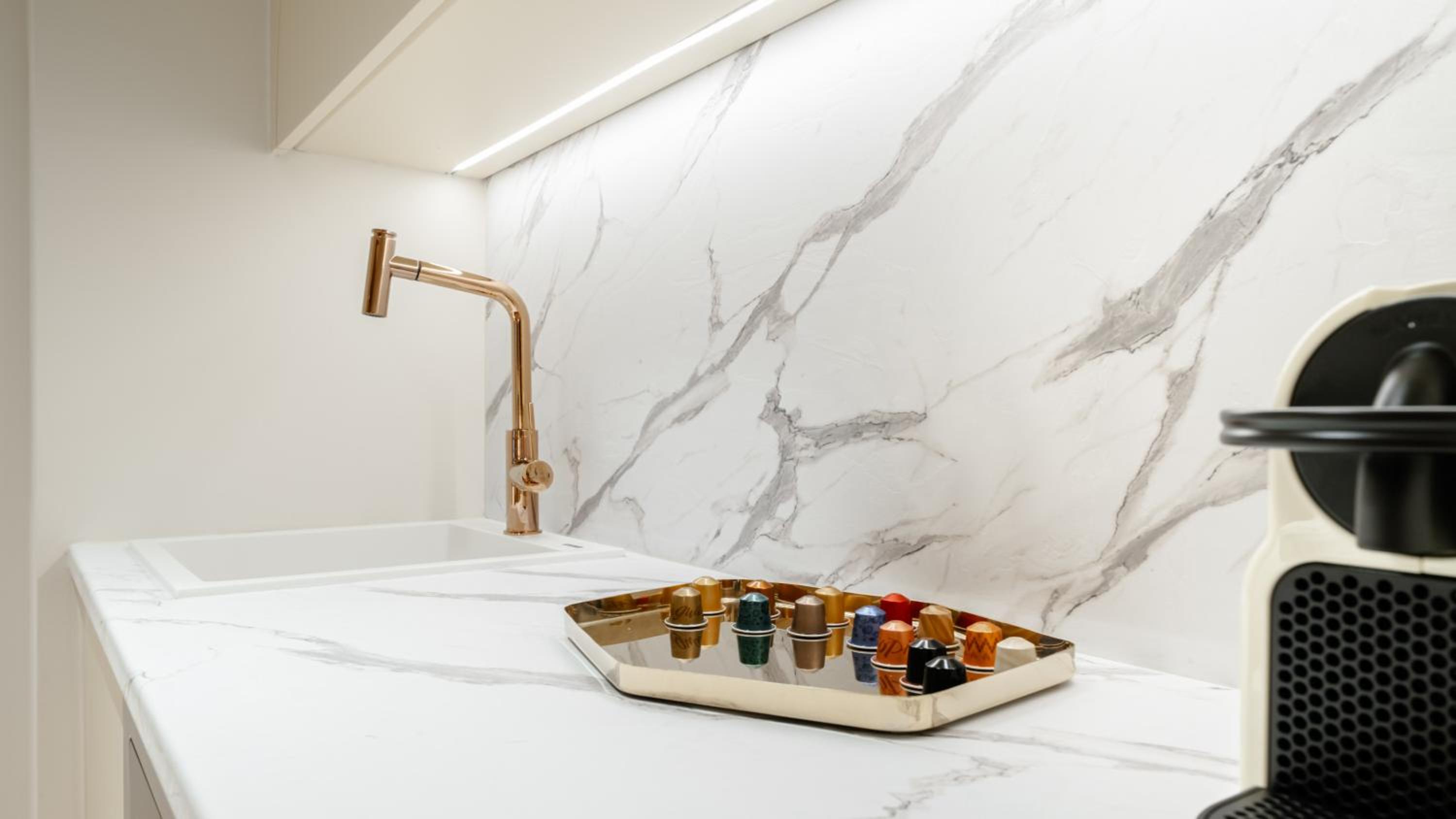 Dion Luxury Suites