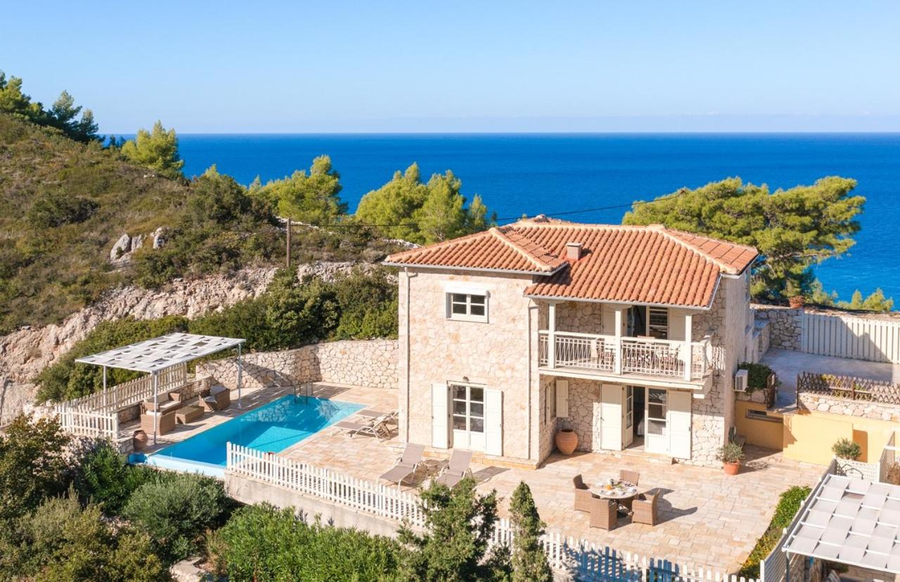 Villa Valia